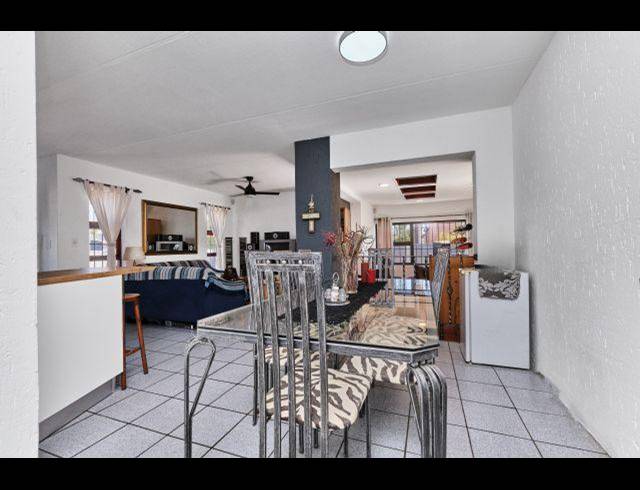 3 BEDROOM CLUSTER FOR SALE IN SUNNINGHILL